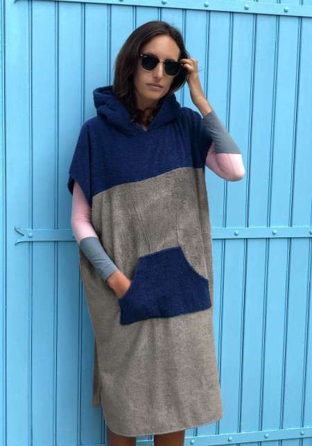 NOA FEMME Poncho bleu marine et gris en coton Oeko Tex -  Water wind wear